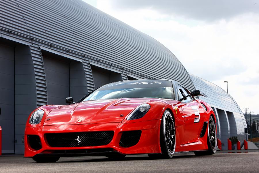  Ferrari 599XX 2009 года  (фото 1 из 13)